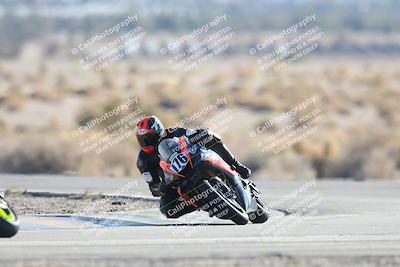 media/Dec-07-2025-CVMA (Sun) [[3e7d2de5dc]]/Race 12- Formula 40 MW and LW/